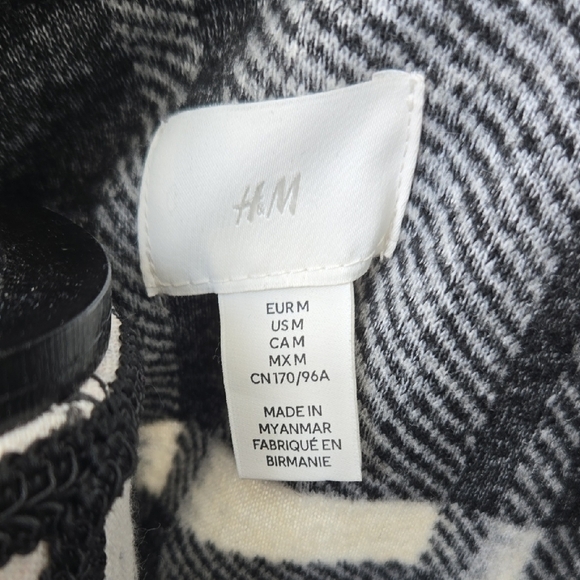 H&M Black and White Plaid Jacket - Picture 5 of 6